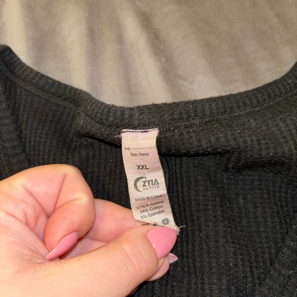 Zyia brand waffle knit long sleeve shirt - Picture 2 of 2